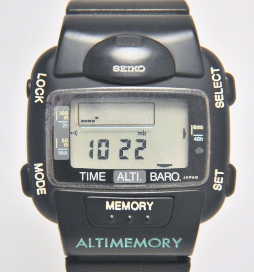 Seiko AlBA big and tough ultra rare altimeter barometer 1989