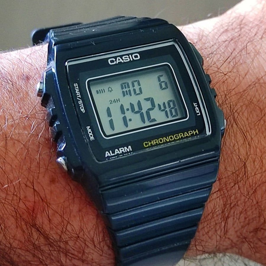 Casio square rare chronograph original from japan 40×43 mm