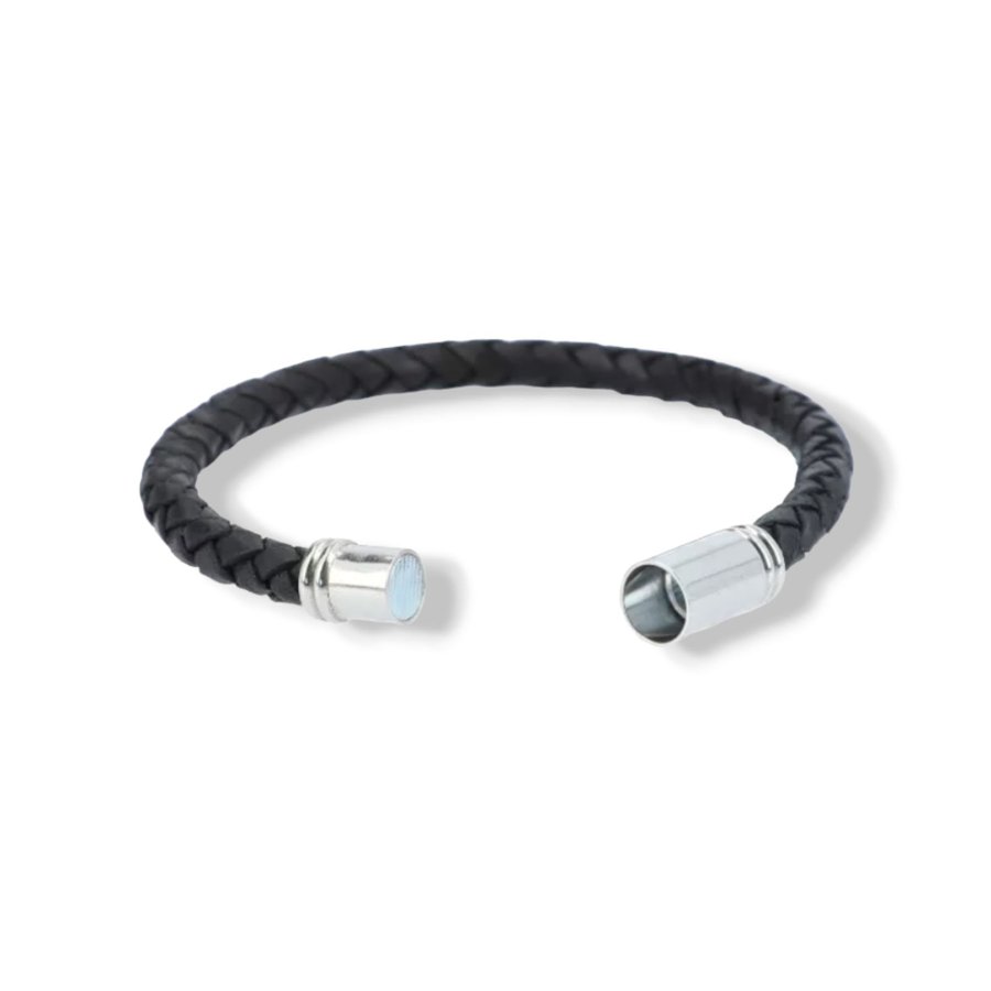 Braided Bracelet in Genuine Buffalo Leather that Closes with a Magnetic Clasp