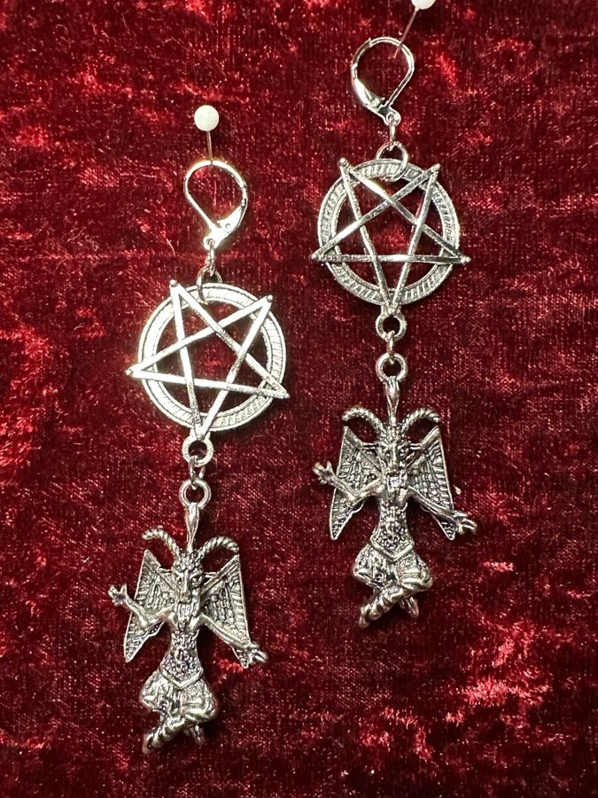 Nya örhängen m pentagram  Baphomet Ockult Wicca Metal Goth Satanic Rock Punk