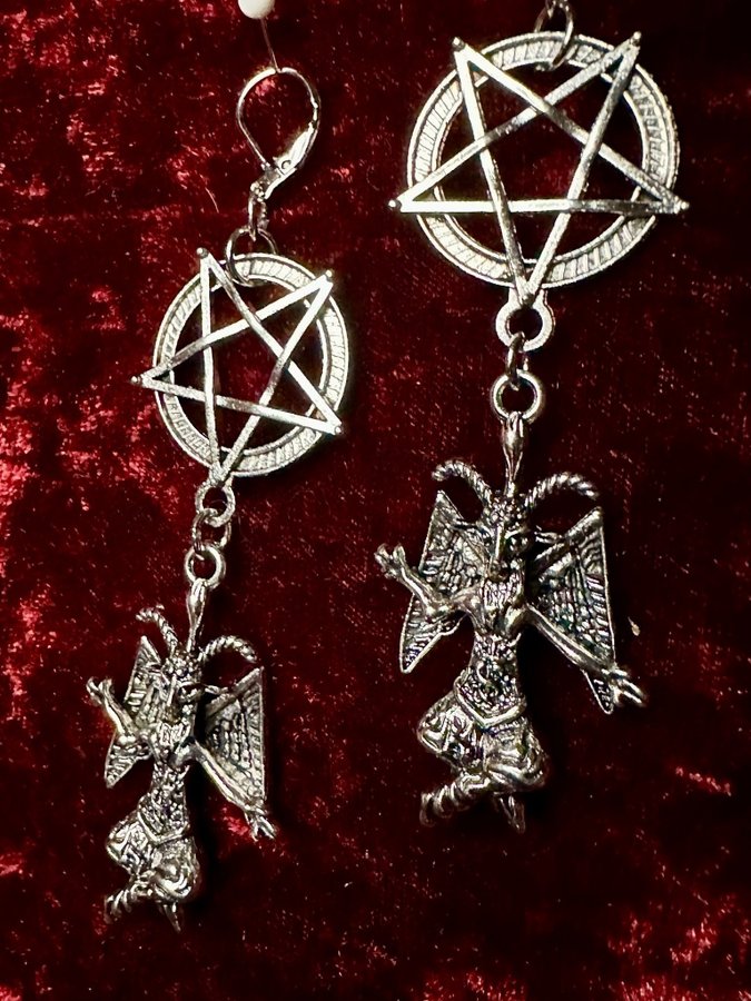 Nya örhängen m pentagram  Baphomet Ockult Wicca Metal Goth Satanic Rock Punk