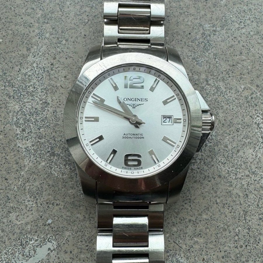 Longines Conquest Automatisk