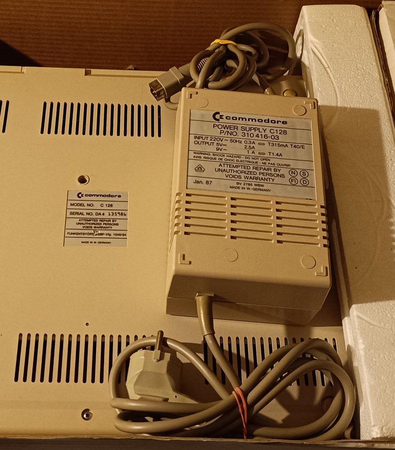 Commodore 128 CIB 1530 Datassette unit CIB