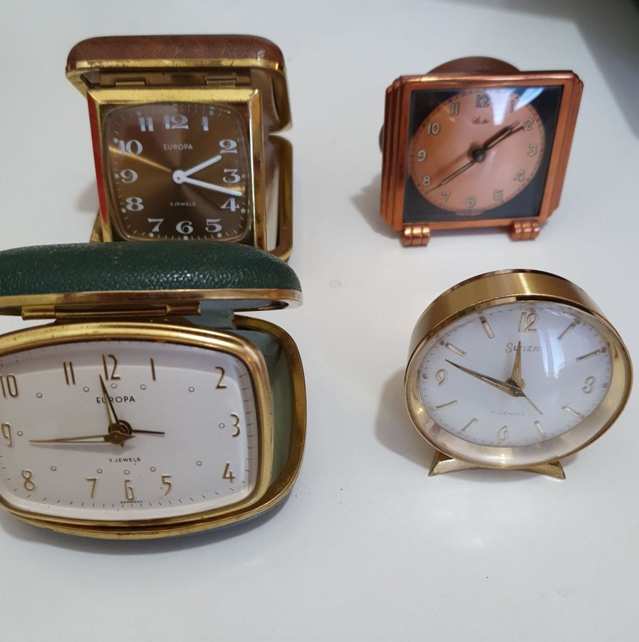 4 stycken vintage väckarklockor