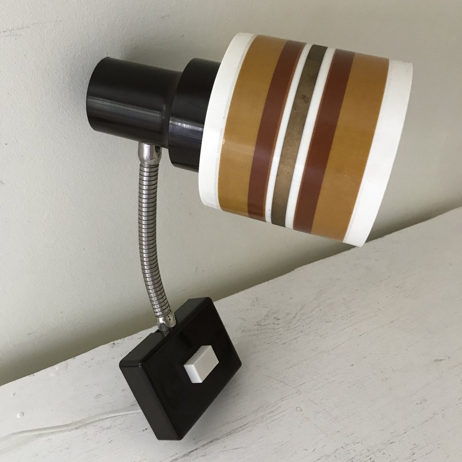 Retro böjbar vägglampa sänglampa plastskärm 60-70 tal