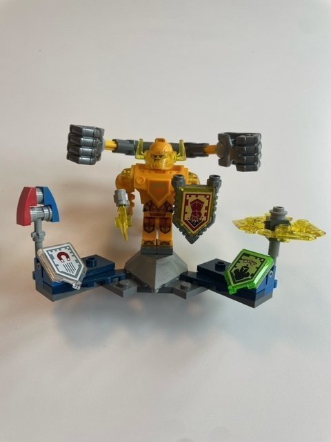 Lego Nexo Knights - 70336 - Ultimate Axl
