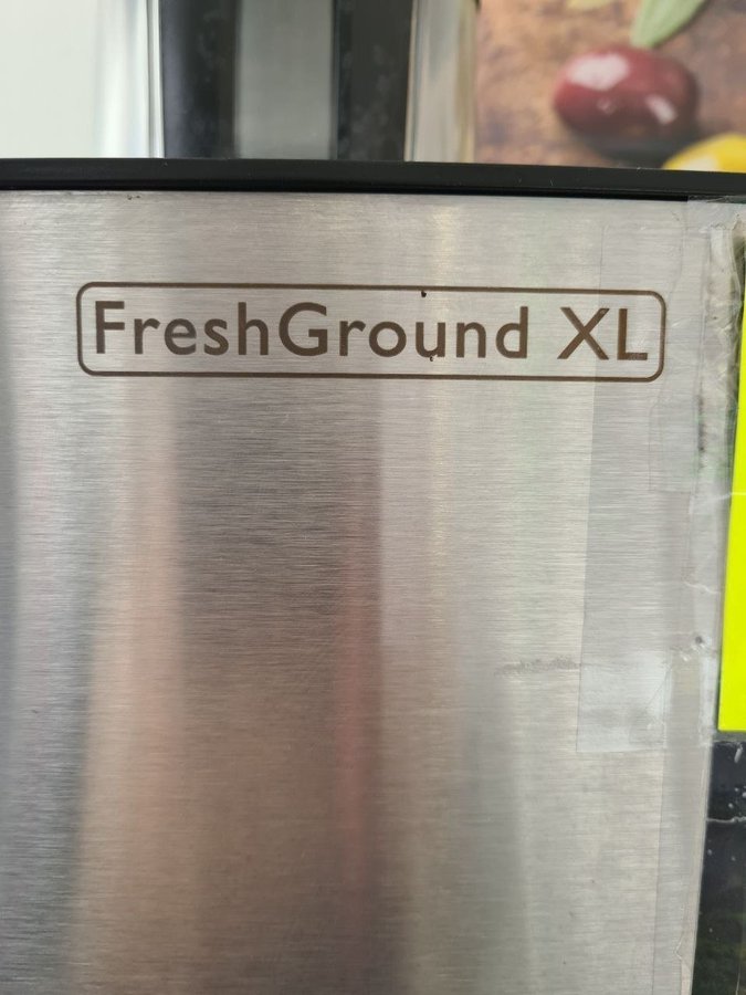 kaffemaskin FreshGround XL - Instantmaskin med 1 bönbehållare och 3 behållare