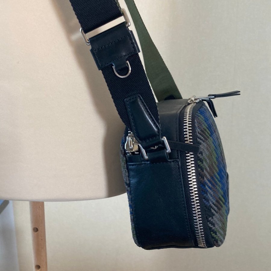 Paul Smith unisex cross-body camera handväska