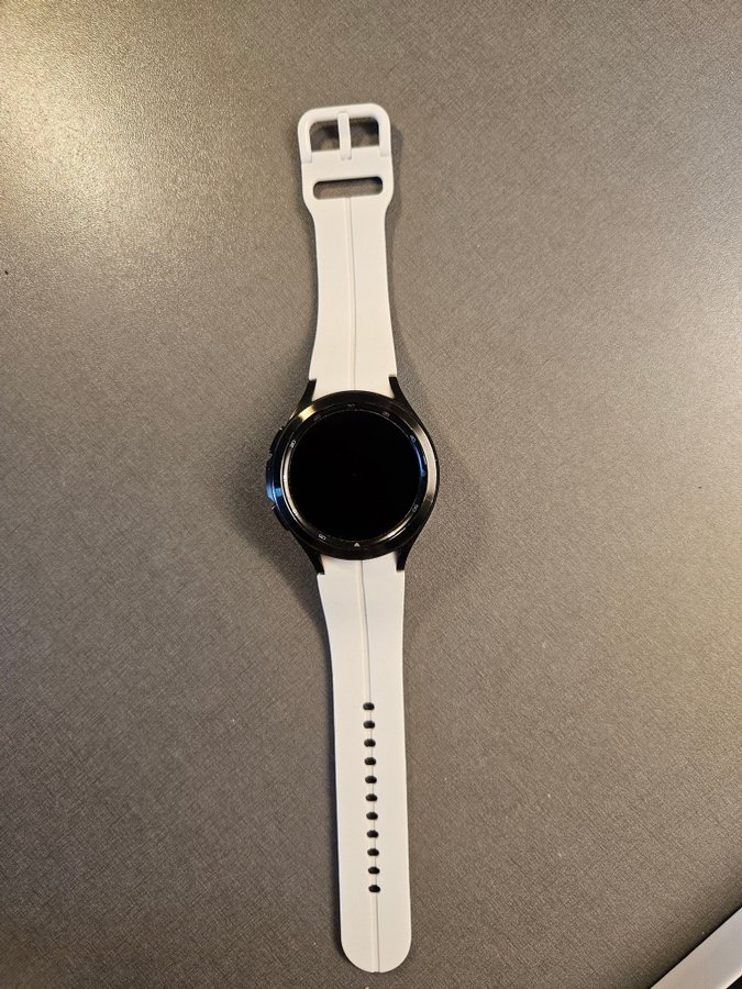 Samsung Galaxy Watch4 Classic Smartwatch 46mm