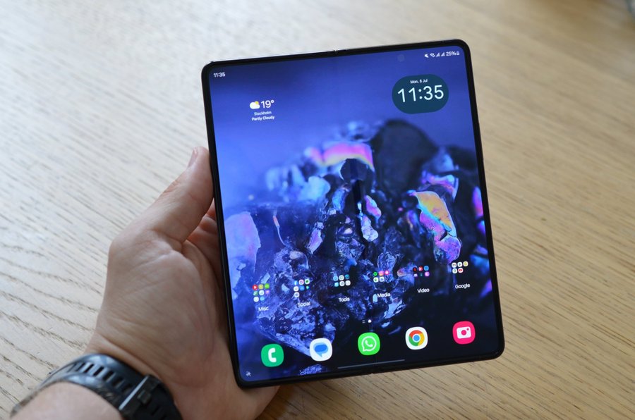 Samsung Galaxy Fold 5 256GB - Inkl kvitto