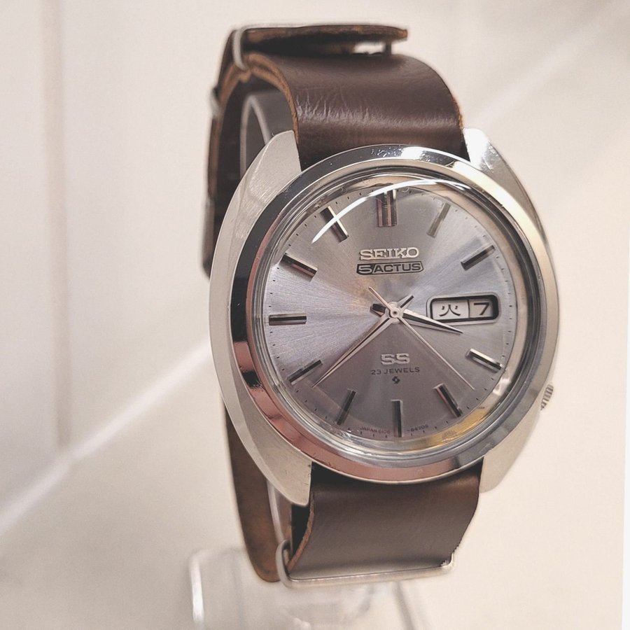 Servad vintage SEIKO 5 ACTUS SS - 40mm