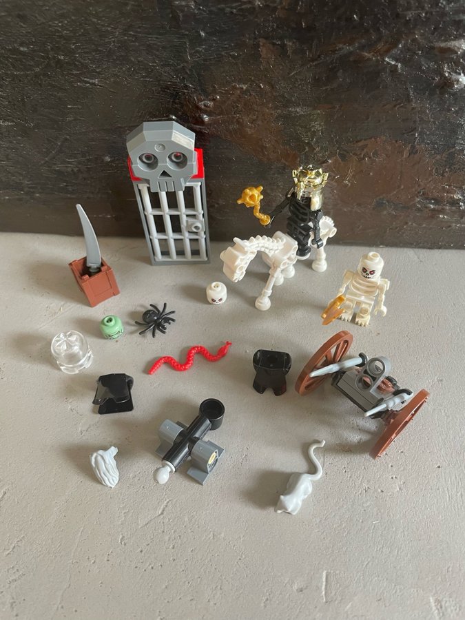 Lego Skelettkrigare och tillbehör Castle Kingdom