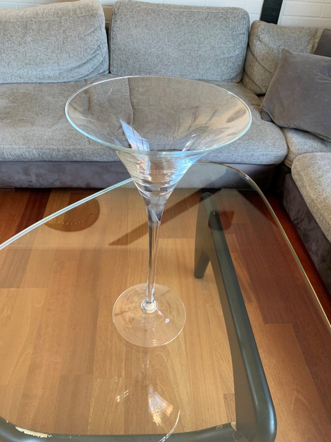 Halv meter "GIANT" Martini glas från Sandra Rich - Handmade glas