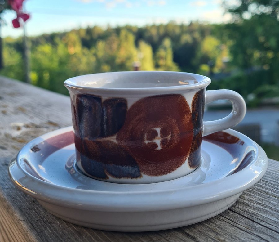 Arabia Rosmarin espressokopp med fat Ulla Procopé vintage