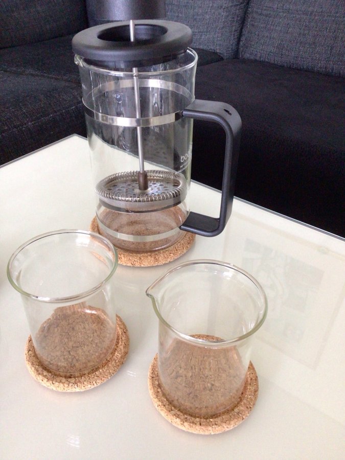 Bodum Kaffepress set m 4st kaffemuggarsockerskål och gräddkanna i glas som nytt