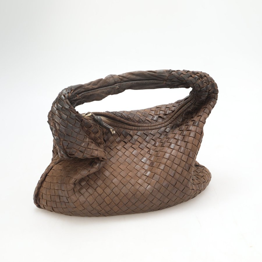 Bottega Veneta i brunt skinn