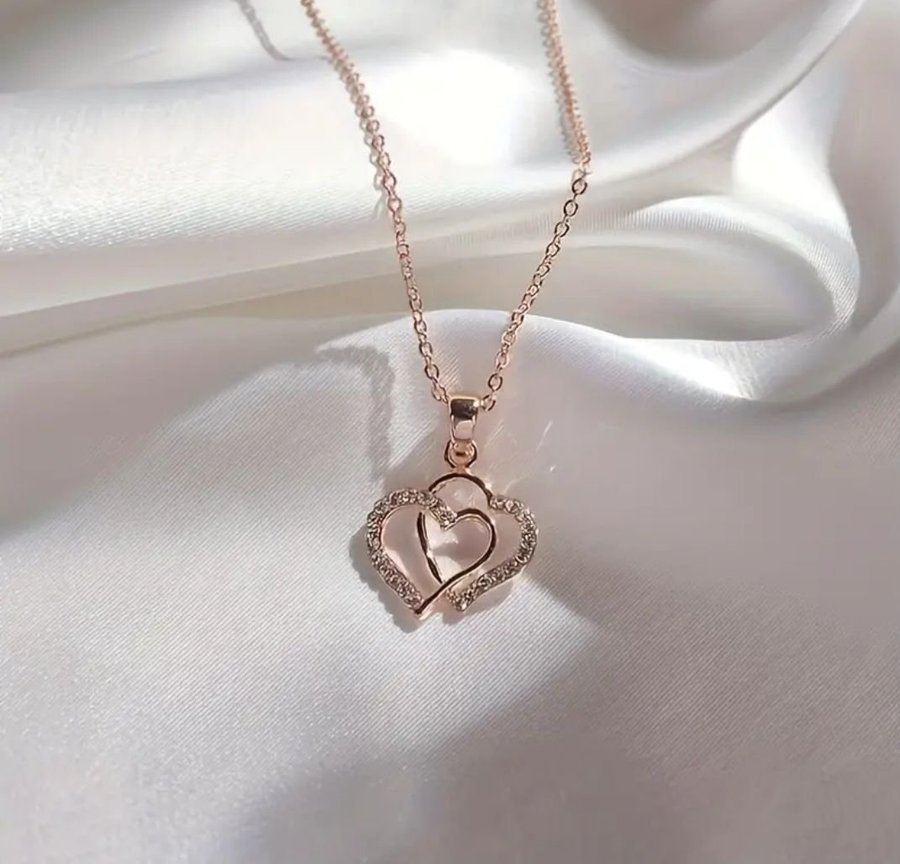 1 pc Beautiful necklace heart to heart for girl's and womens