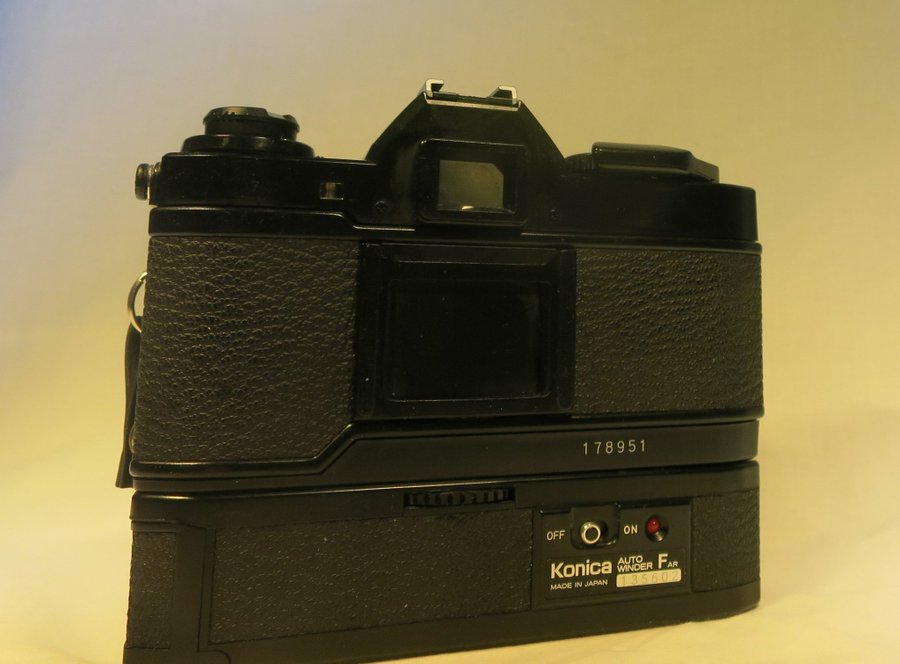 Konica FC-1 35 mm spegelreflex kamera med motor och filter