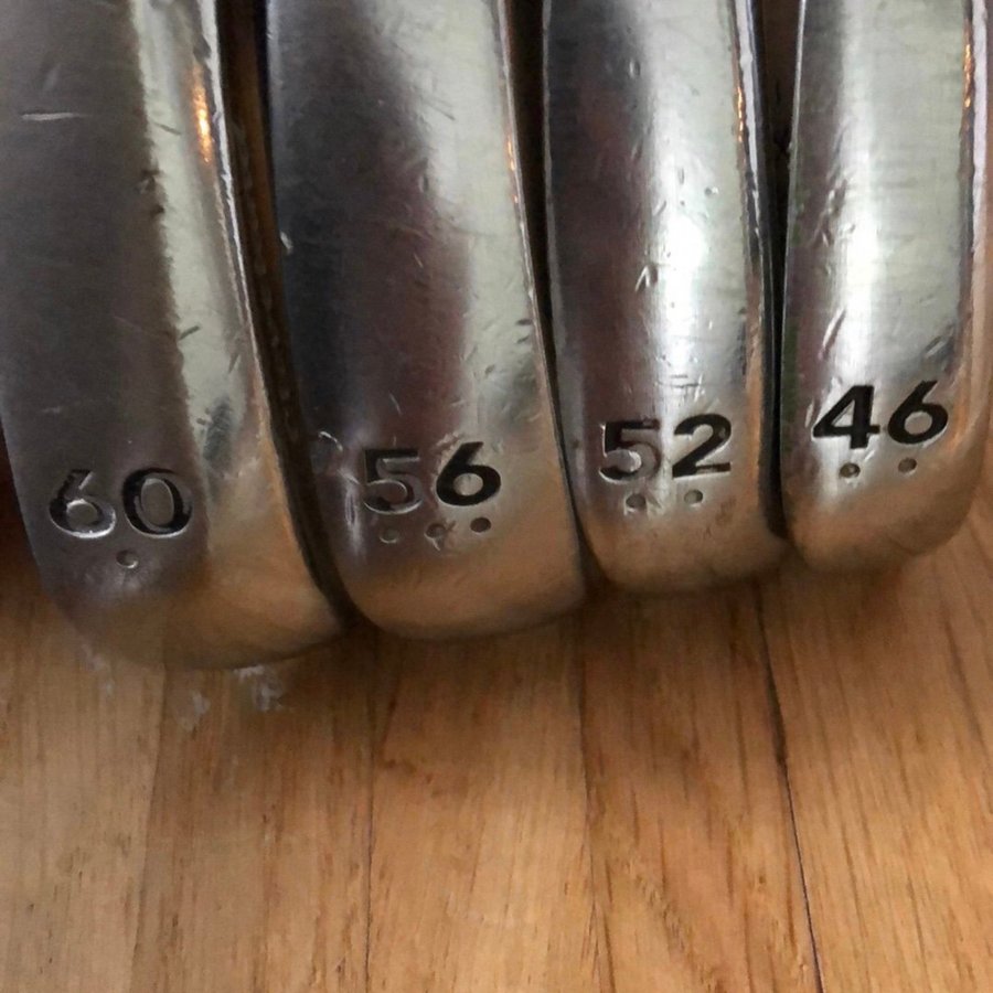 Cleveland RTX 588 Wedge Set 46 52 56 60