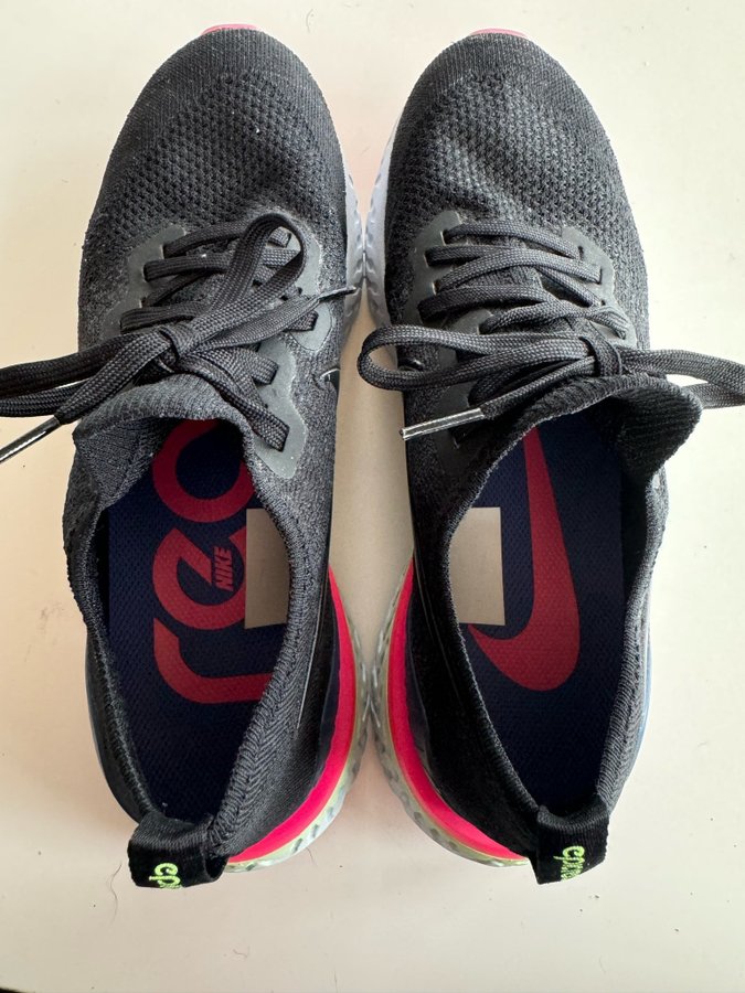 Nike Epic React löparsko strl 42