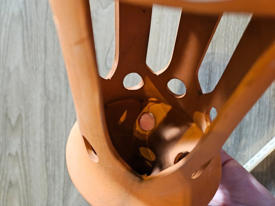 Ljuslykta av LISA LARSON design  Terracotta Steninge keramik lykta ljushållare