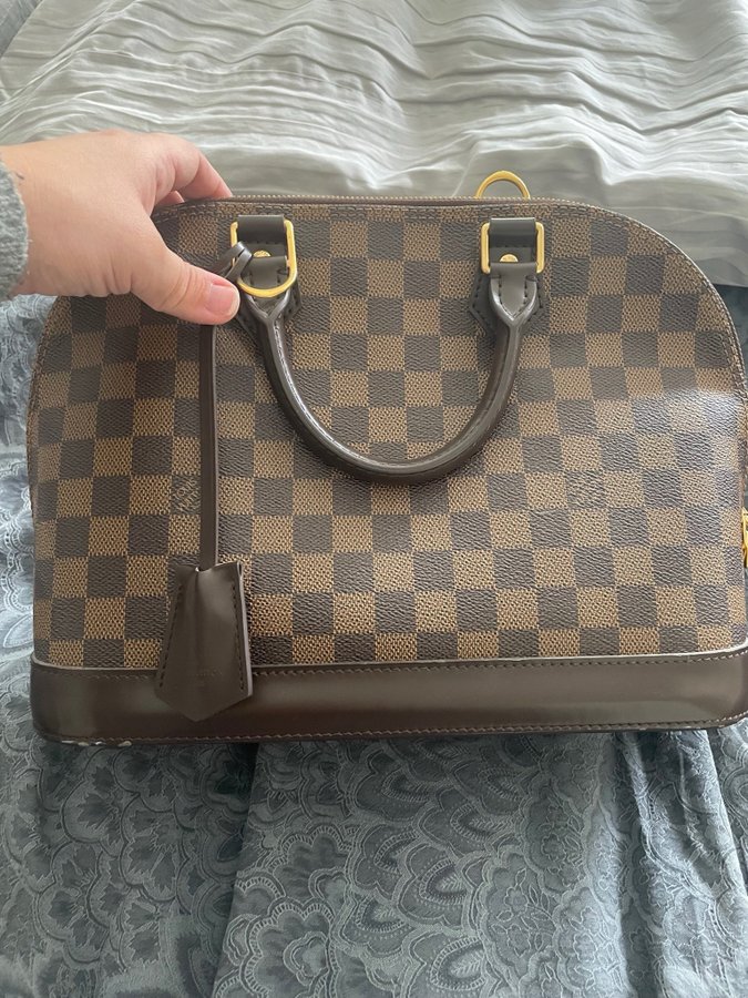 Louis Vuitton Alma PM