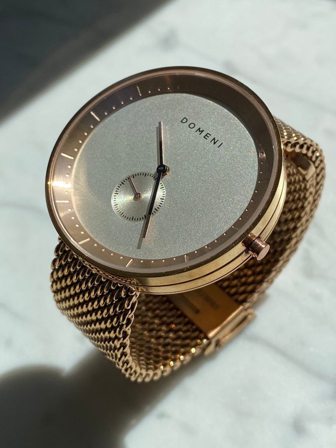 KLOCKA Oanvänd NY - Domeni Rose Gold Water Resistant