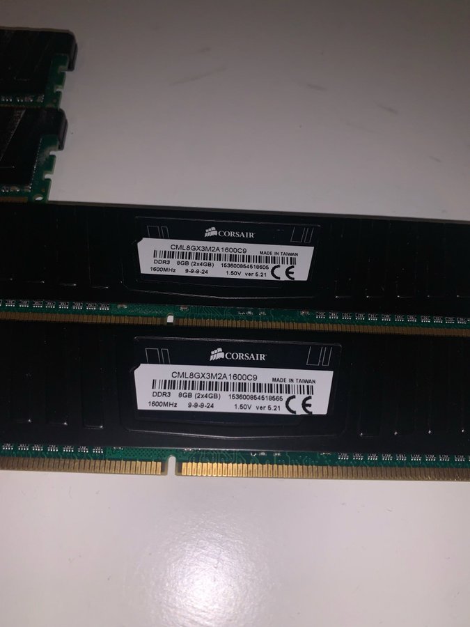 Corsair Vengeance 24GBDDR3 / 1600MHz (16GB)