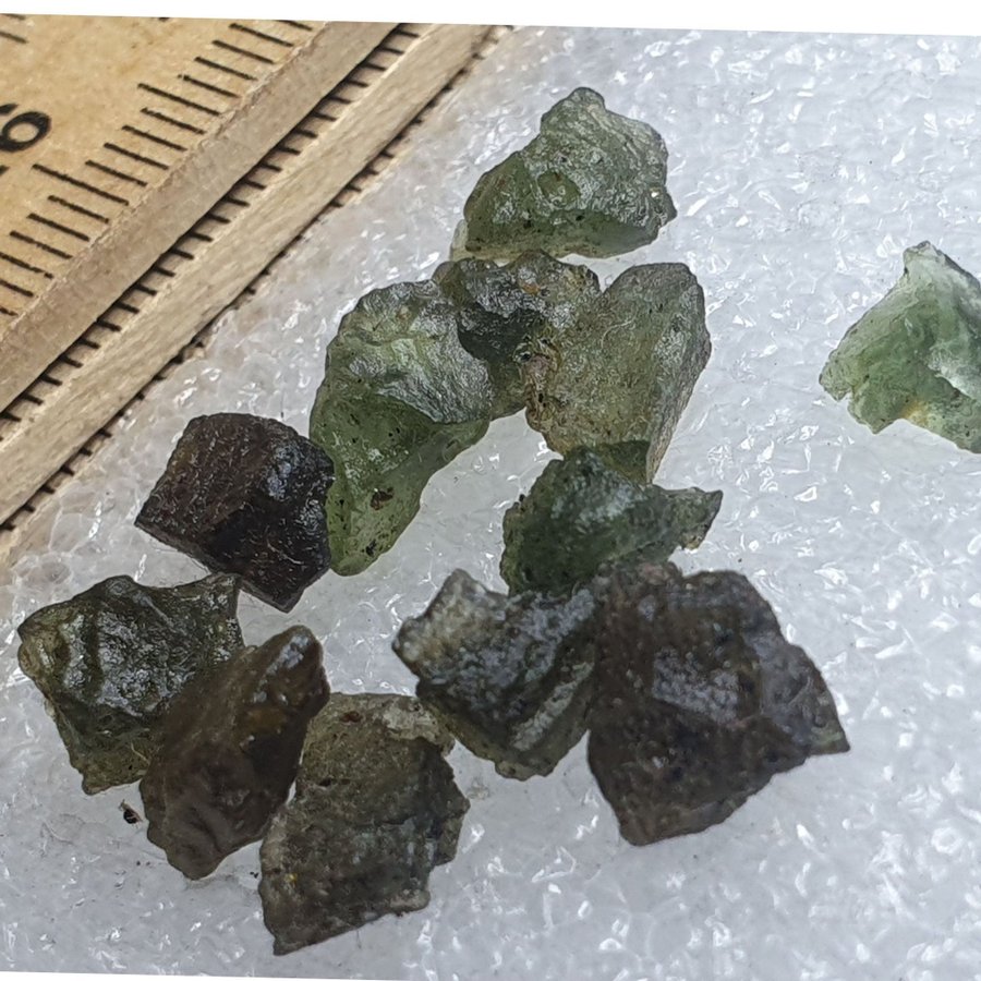 Äkta ädelstenar Moldavit / Moldavite 21_2 gram