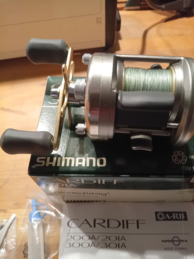 Shimano Cardiff 301A