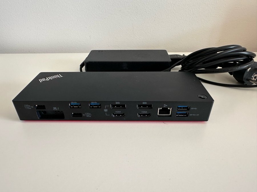 Lenovo ThinkPad Thunderbolt 3 Dock Gen2