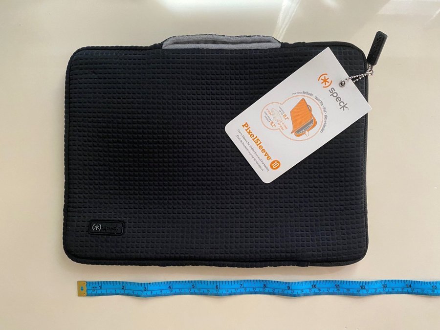 Speck PixelSleeve 10 - iPad Tablet Netbook Sleeve