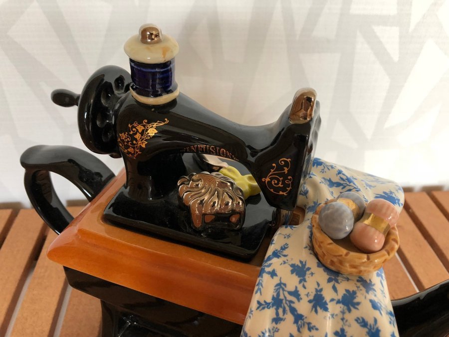 Paul Cardew Teapot Sewing Machine Limited Edition No 12