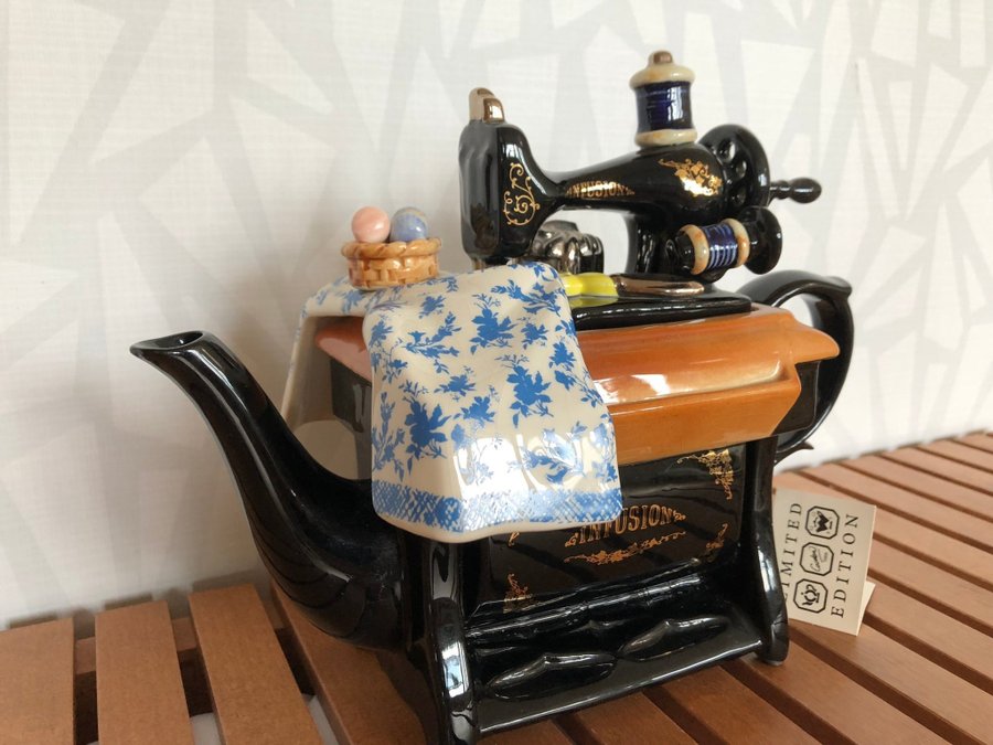 Paul Cardew Teapot Sewing Machine Limited Edition No 12