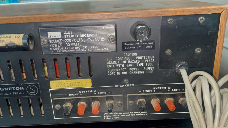 Sansui 441 AM / FM Stereo Receiver