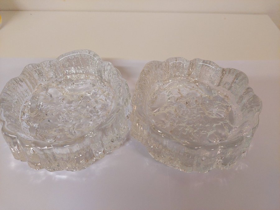 TAPIO WIRKKALA Skål 2st glas modell 2655 "Seita"  Iittala Finland 1976