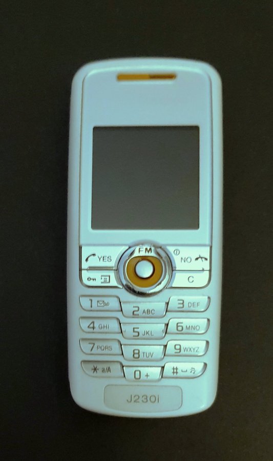 Sony Ericsson J230