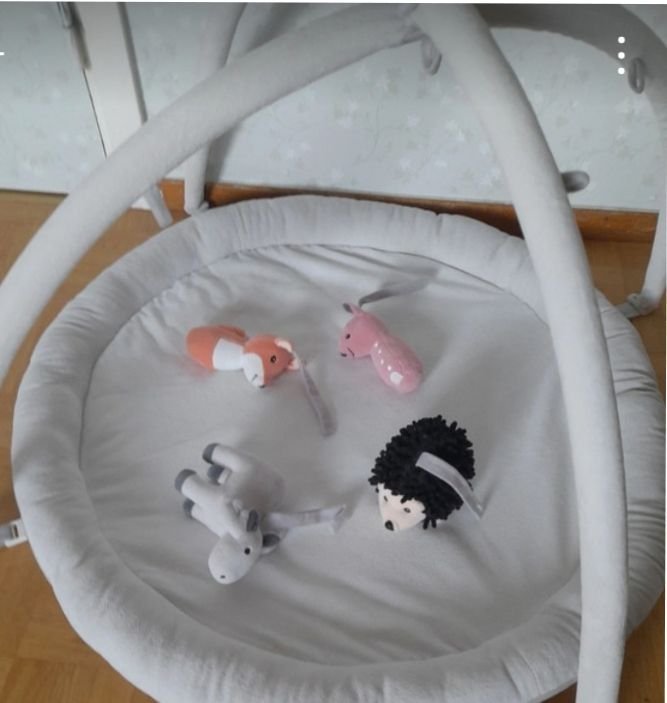 Babygym med leksakerFint babygym från Kids Concept