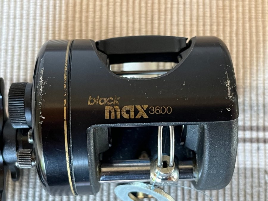 ABU GARCIA FISKERULLE "AMBASSADEUR BLACK MAX 3600"