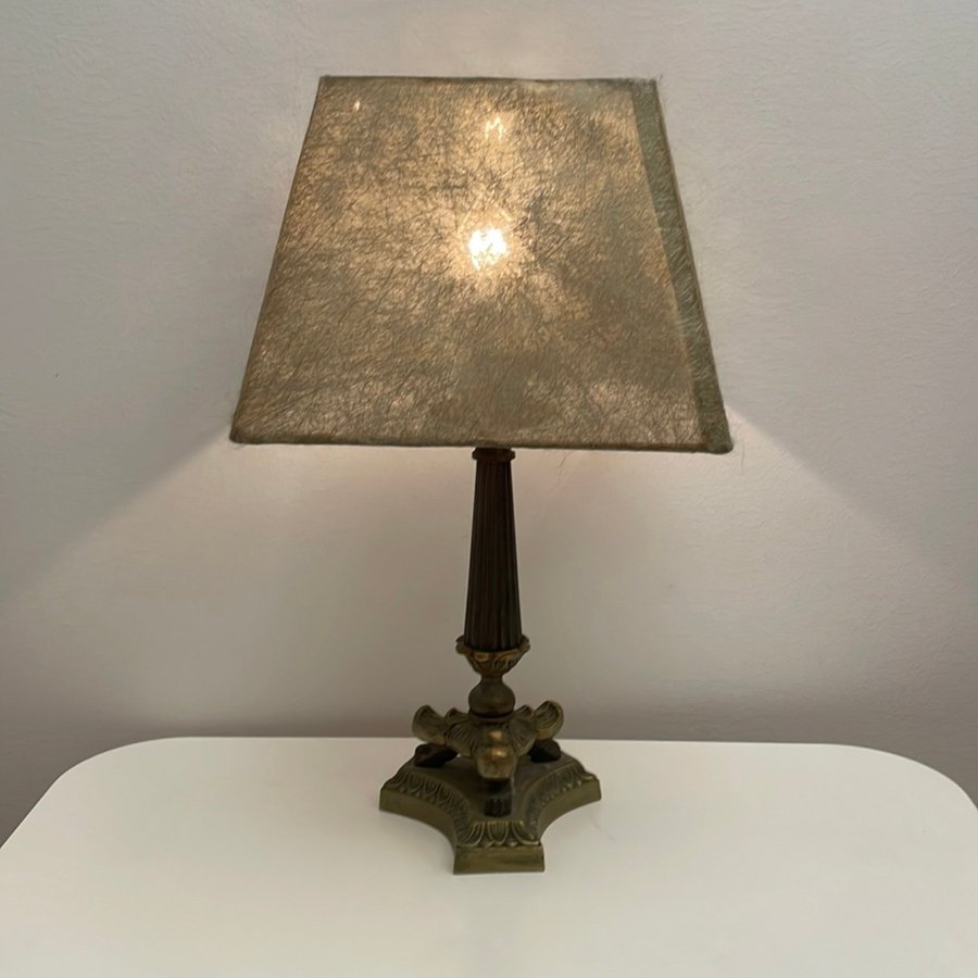 Vintage Bordslampa Empirstil Mässing 1900-tal med Lampskärm