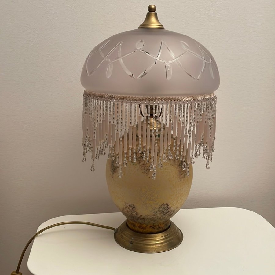 Vintage Kristall Bordslampa Art Nouveau Mässing Glas Lampskärm