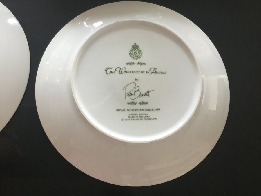 Royal Worcester - Peter Barett - 2st tallrikar (Juli och Augusti)