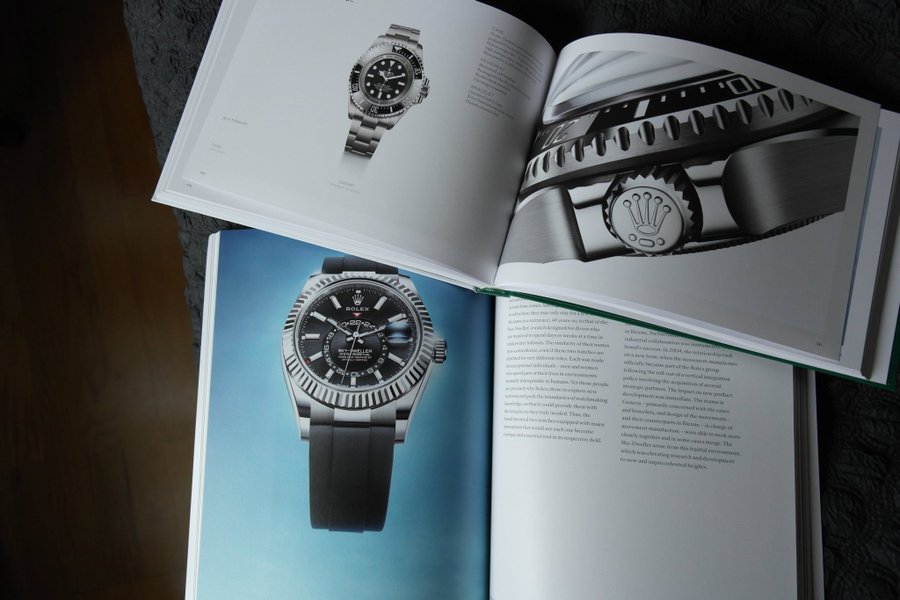 ROLEX 2024/2023 - Katalog/bok + ROLEX Magasin upplaga 11 -2023/2024 -NYA