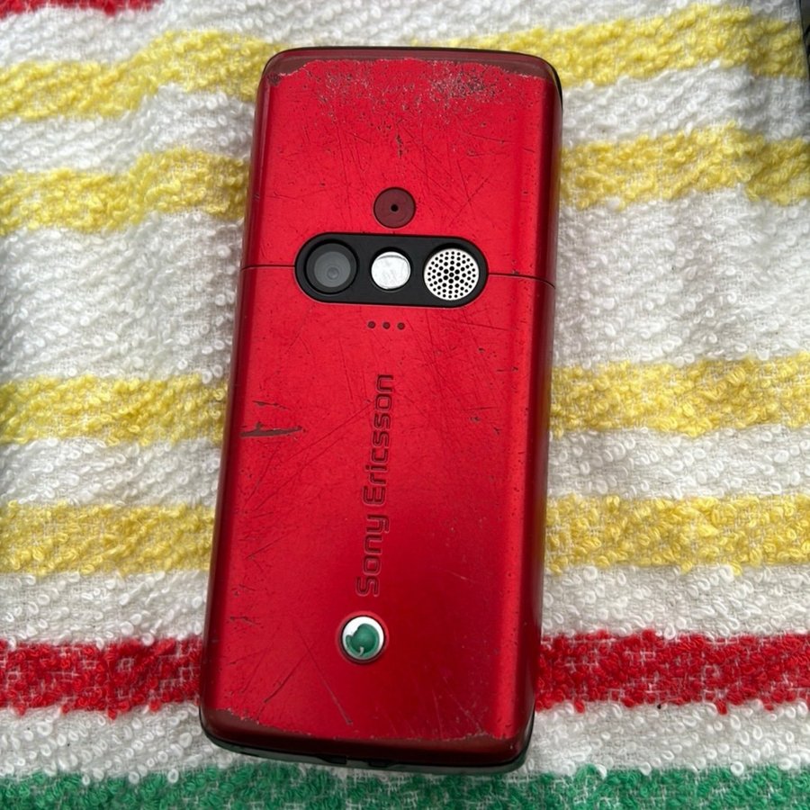 Två Sony Ericsson telefoner