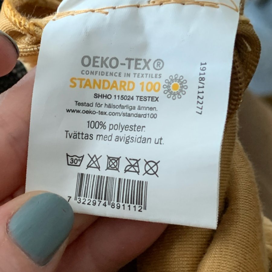 2 Kuddfodral i mjuk lejongul färg OEKO-TEX® STANDARD 100