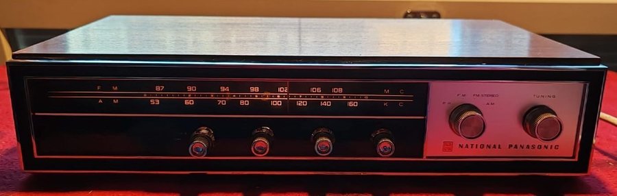 NATIONAL PANASONIC RE-7671 B tuner-amplifier and RD-7672 B speakers