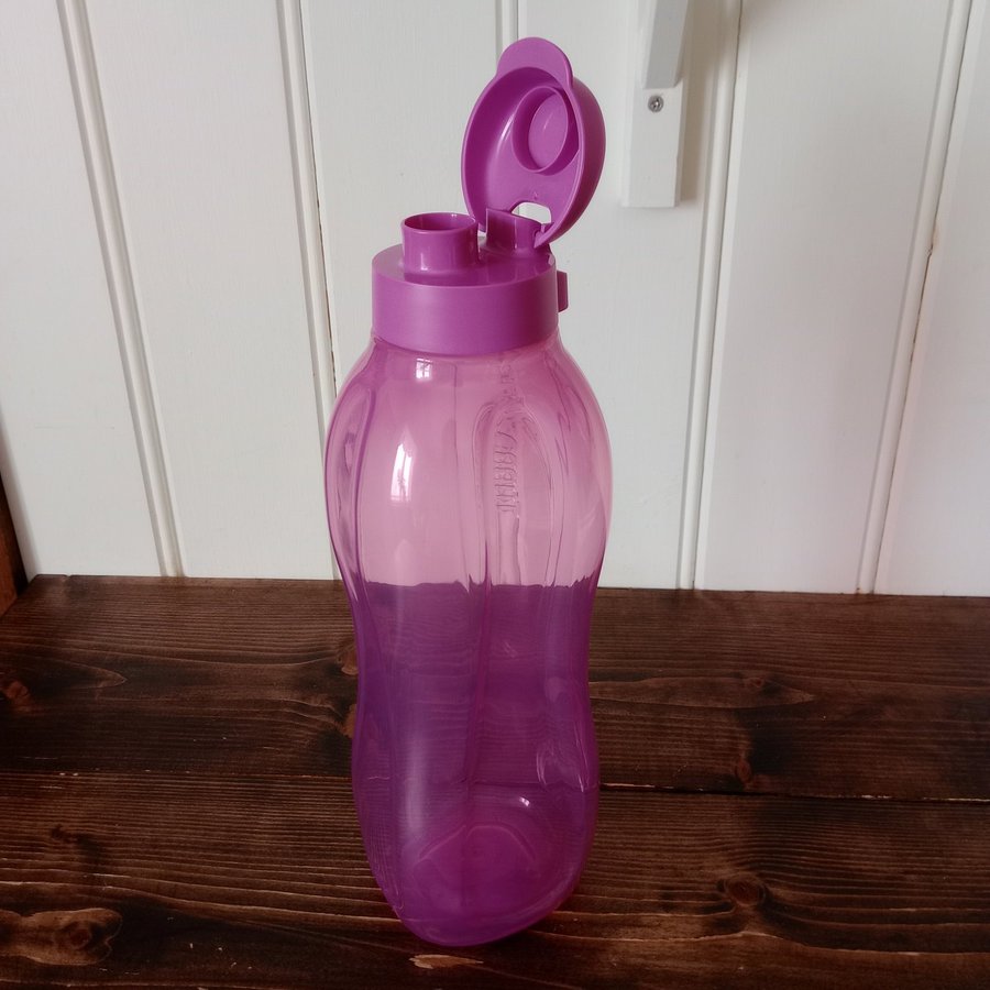 Ny Tupperware Mörk Lila 15 liter flaska