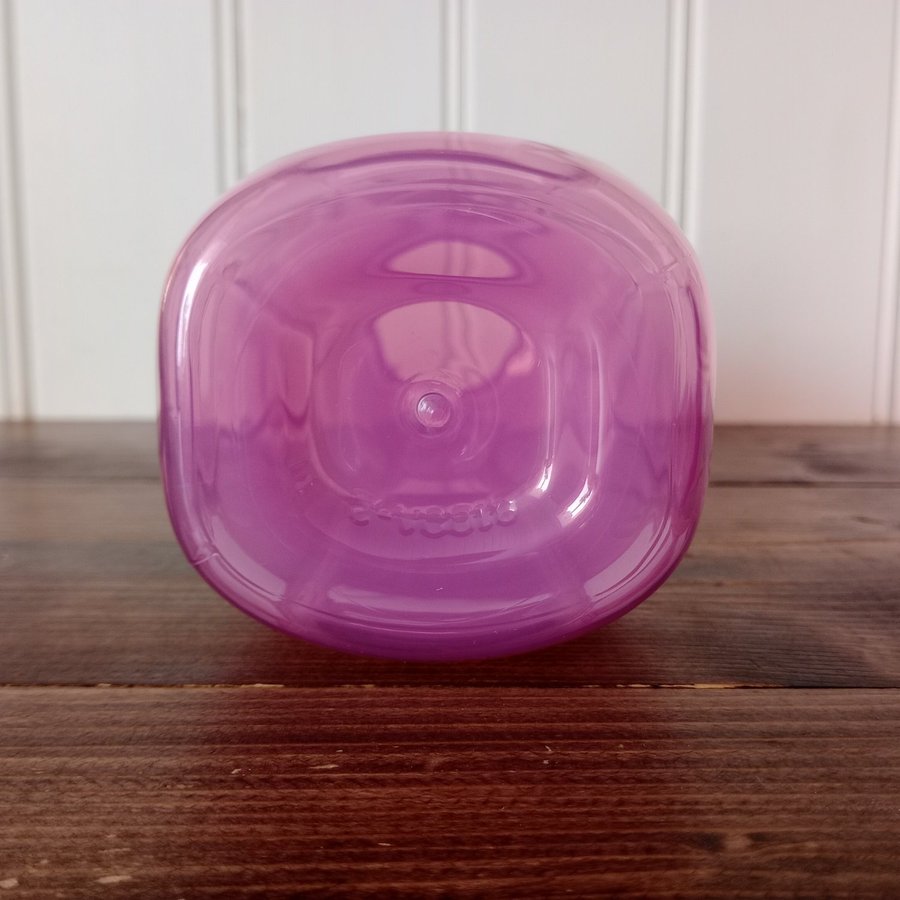 Ny Tupperware Mörk Lila 15 liter flaska