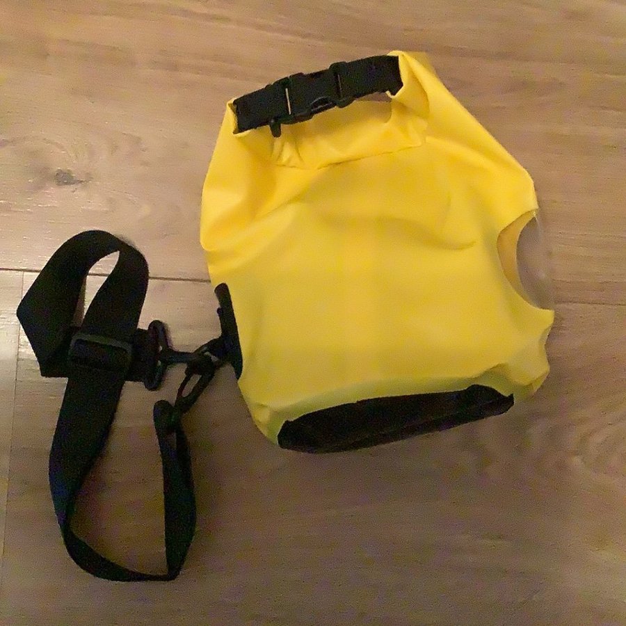 Vattentät packsäck / Packpåse - Cyclops dry bag - 5 liter - Equinox Extreme