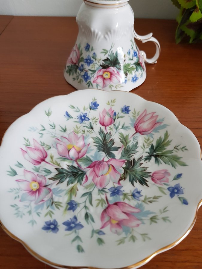 Royal Albert Random Harvest Series "SURREY"- Tekopp / Kaffekopp med fat